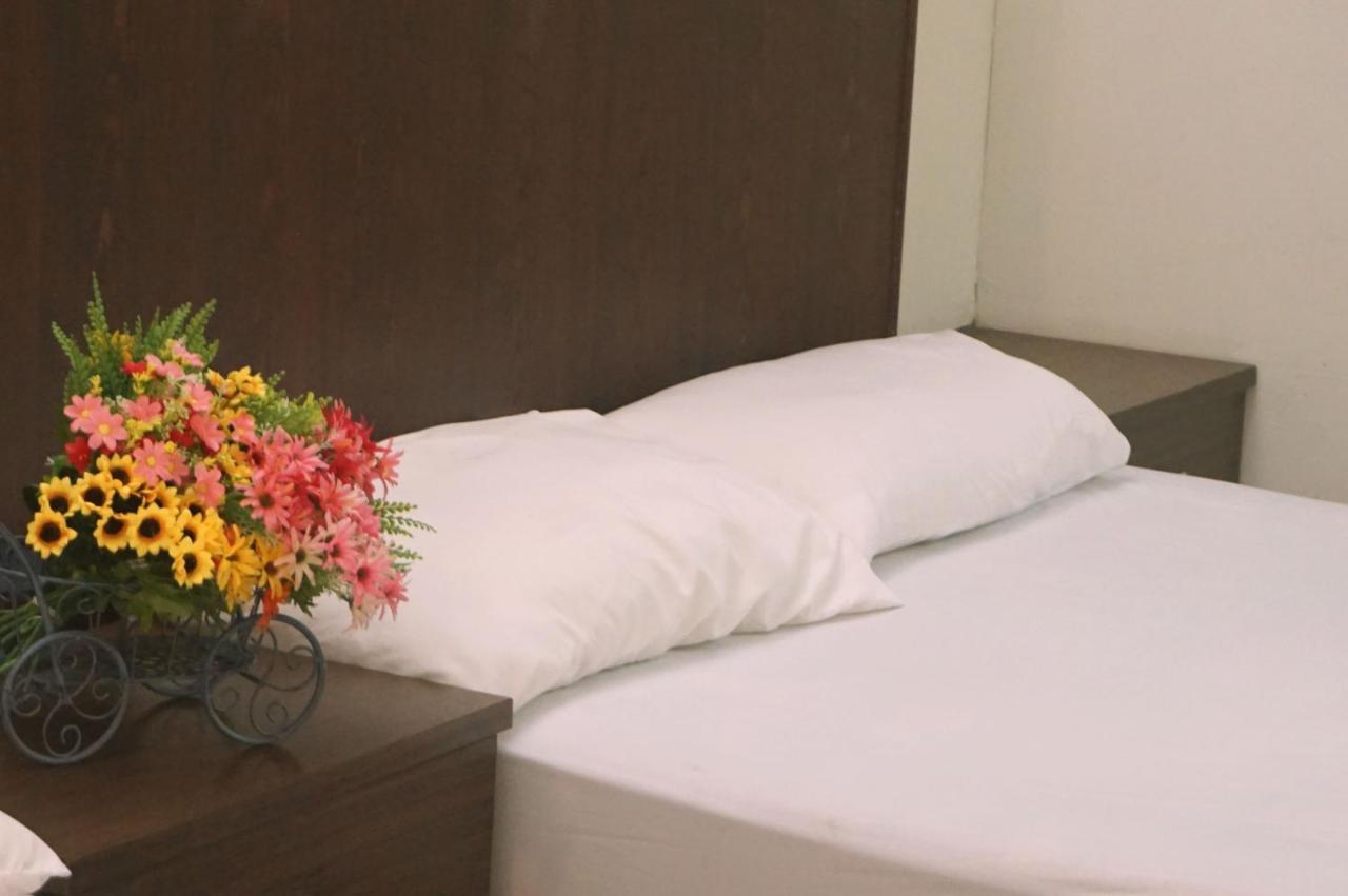 Hua Bin Hotel Yilan Eksteriør billede